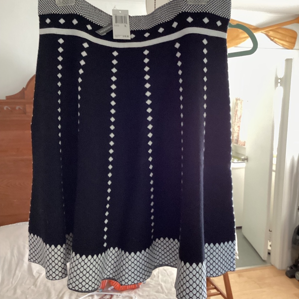 Black and white winter skirt, XL, from Chelsea and Theodore